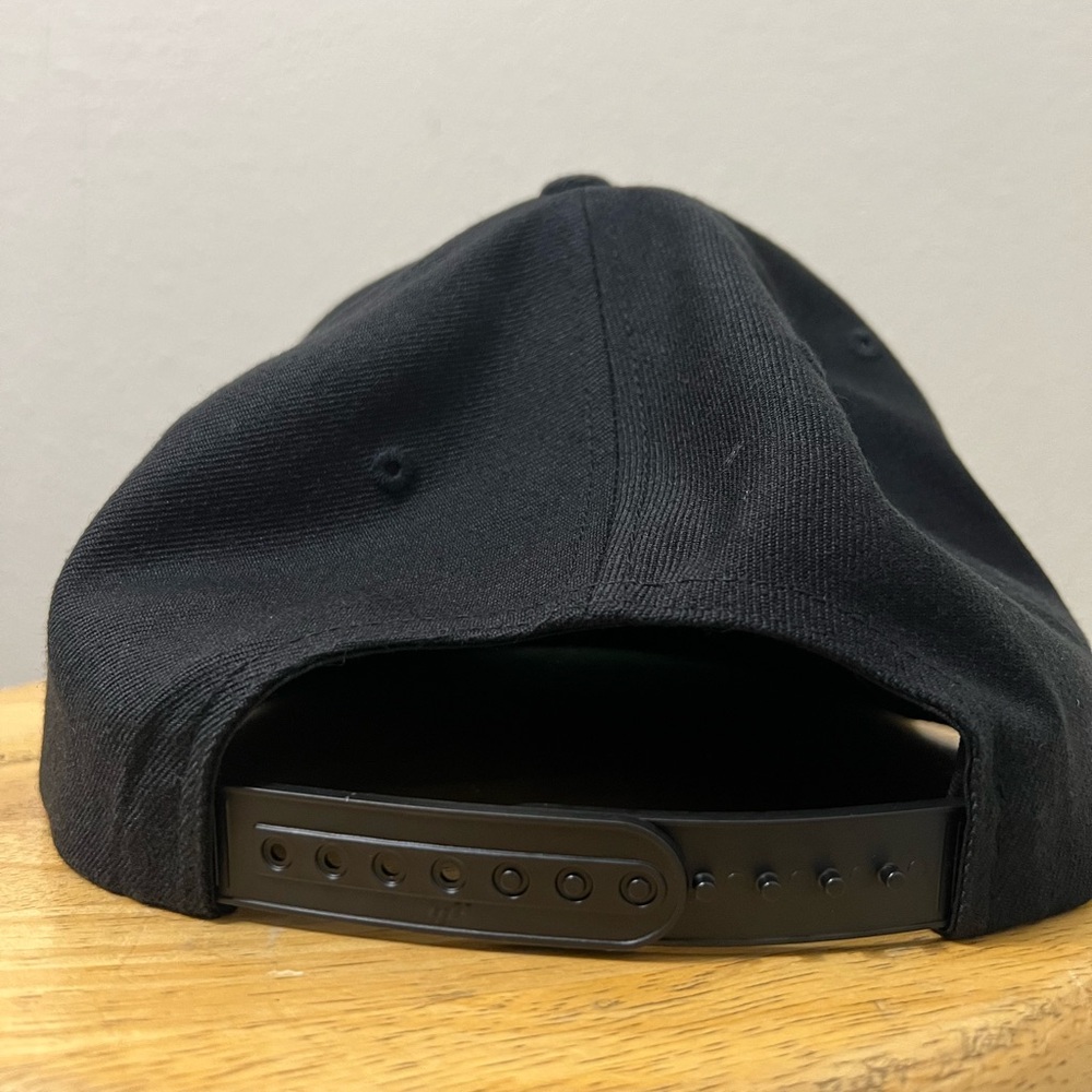 New York Yankees Cubone Pokemon SnapBack hat - Picture 3 of 4